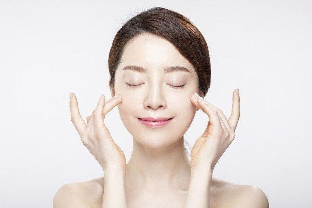 Chăm Sóc Da Qua Quy Trình Cân Bằng Và Cung Cấp Độ Ẩm